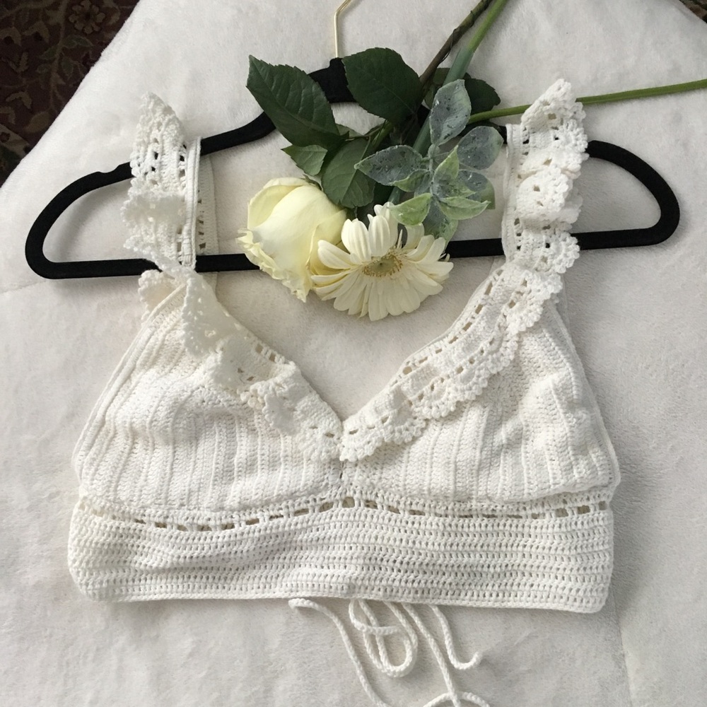 Forever 21 crochet crop top